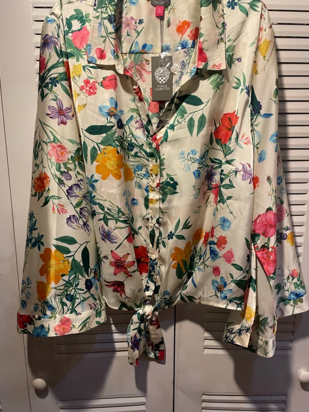 Vince Camuto Cream Floral Button-Front Tie Blouse long sleeve with split